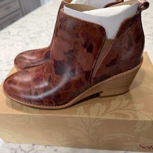 Sofft Sacora Slip-on Bootie